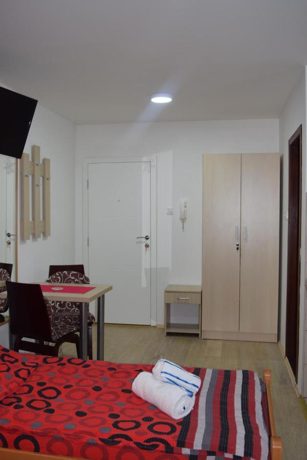 Apartamento Nadja Novi Sad Exterior foto